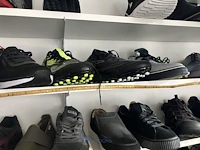 Meer dan 275 paar schoenen - afbeelding 73 van  91
