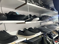 Meer dan 275 paar schoenen - afbeelding 79 van  91