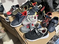 Meer dan 275 paar schoenen - afbeelding 80 van  91