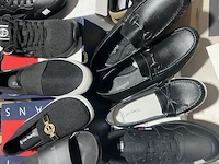 Meer dan 275 paar schoenen - afbeelding 82 van  91