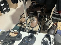 Meer dan 275 paar schoenen - afbeelding 86 van  91