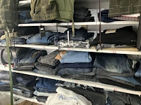 Meer dan 675 kledingstukken - afbeelding 12 van  101