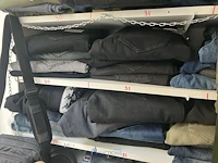 Meer dan 675 kledingstukken - afbeelding 76 van  101