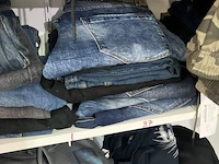 Meer dan 675 kledingstukken - afbeelding 86 van  101