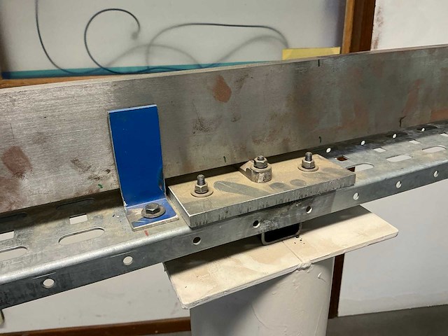 Meetlat op stalen onderbouw - afbeelding 5 van  8