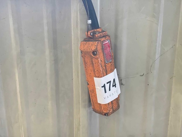 Meili elektrische kettingtakel - afbeelding 1 van  1