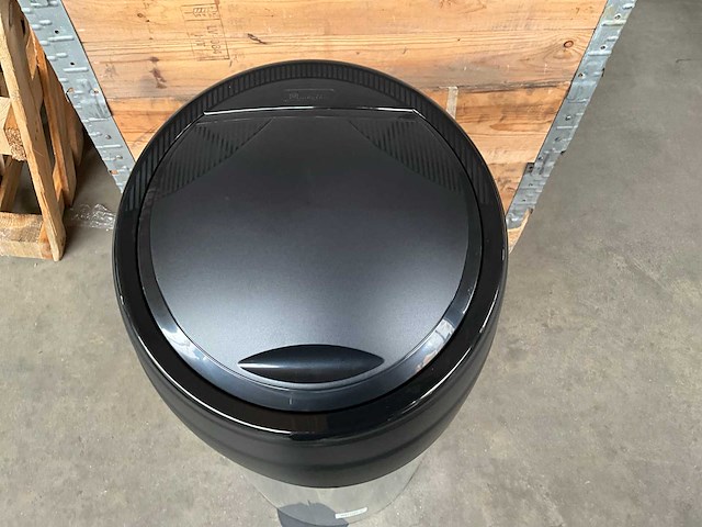 Meliconi touchbin prullenbak met soft touch opening 60 liter - afbeelding 3 van  7