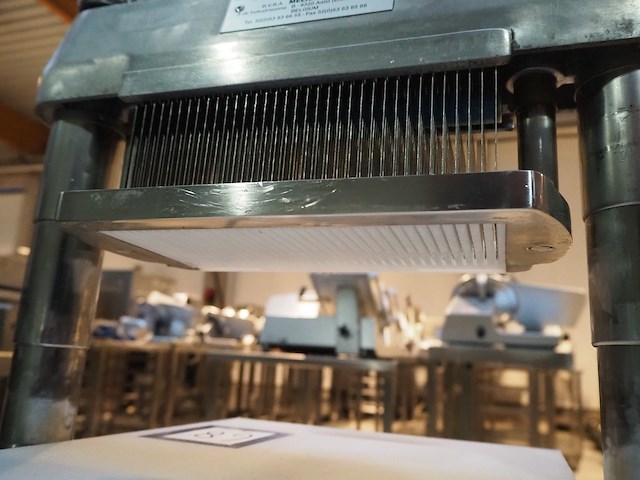 Melior-ganda - afbeelding 9 van  12