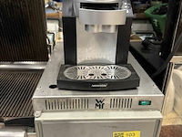 Melkkoeler en kleine koffieautomaat - afbeelding 1 van  3