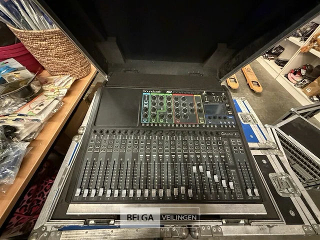 Mengtafel soundcraft digitaal - afbeelding 1 van  6