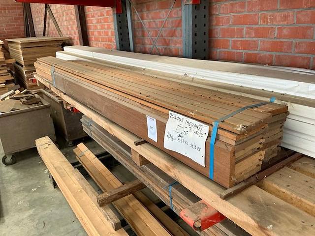 Meranti boordplanken (21x) - afbeelding 1 van  4