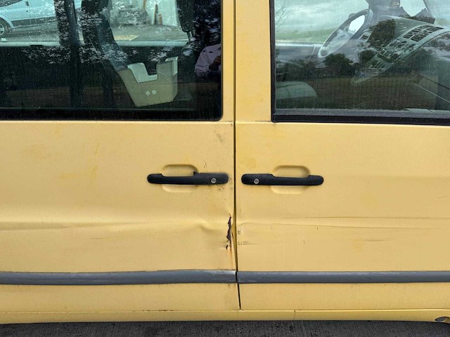 Mercedes - 110 cdi - car - 2000 - afbeelding 12 van  15