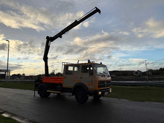 Mercedes - 1979 - 1424 f - brandweerwagen - afbeelding 1 van  28