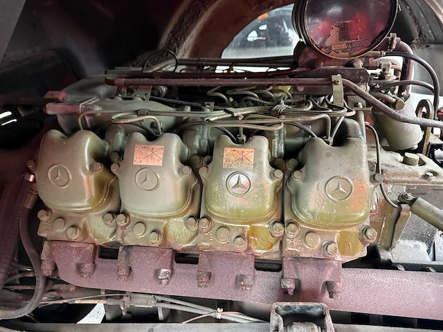 Mercedes - 1979 - 1424 f - brandweerwagen - afbeelding 30 van  43