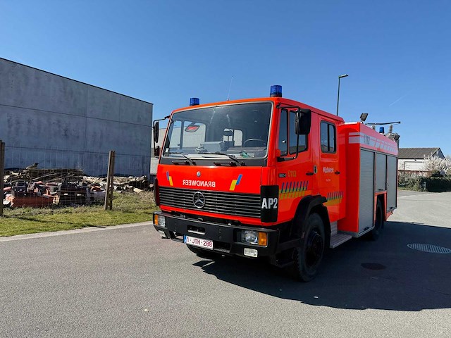 Mercedes - 1995 - 1124 - brandweerwagen - afbeelding 42 van  46