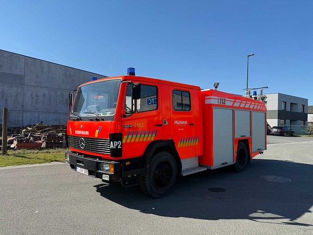 Mercedes - 1995 - 1124 - brandweerwagen - afbeelding 18 van  38