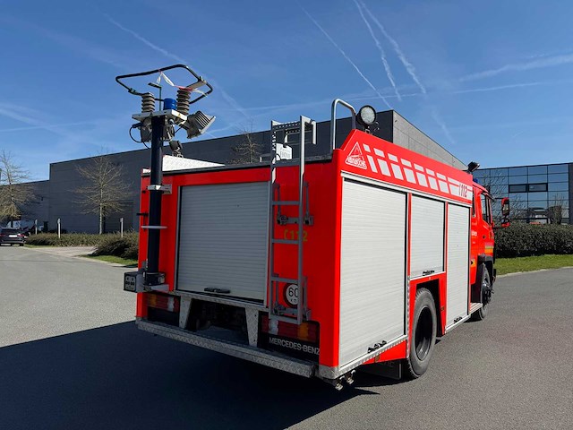 Mercedes - 1995 - 1124 - brandweerwagen - afbeelding 3 van  46
