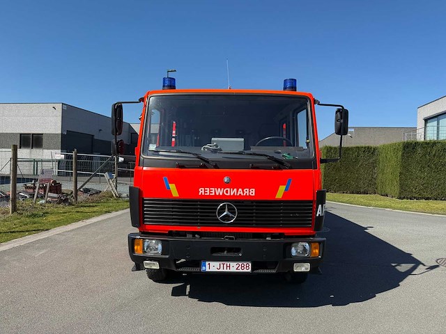 Mercedes - 1995 - 1124 - brandweerwagen - afbeelding 41 van  46