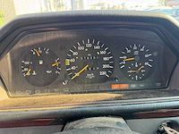 Mercedes - 1995 - e250td - w124 - personenauto - afbeelding 4 van  16