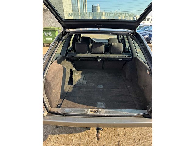 Mercedes - 1995 - e250td - w124 - personenauto - afbeelding 13 van  16