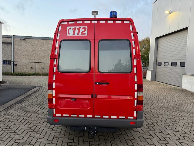 Mercedes - 1998 - 312 d - brandweerwagen - afbeelding 2 van  34