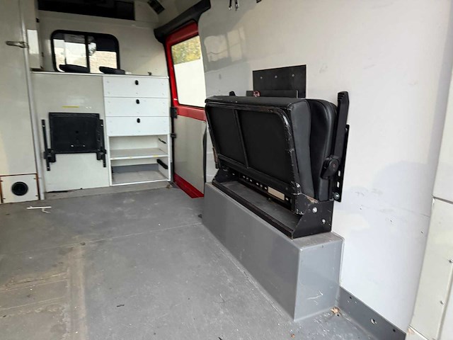 Mercedes - 1998 - 312 d - brandweerwagen - afbeelding 24 van  34