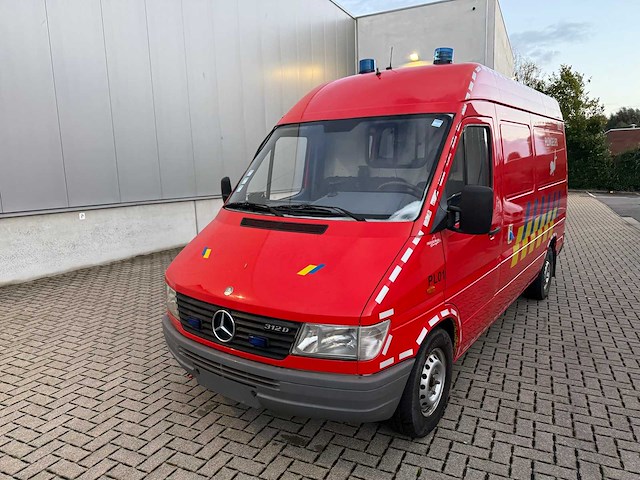 Mercedes - 1998 - 312 d - brandweerwagen - afbeelding 19 van  34