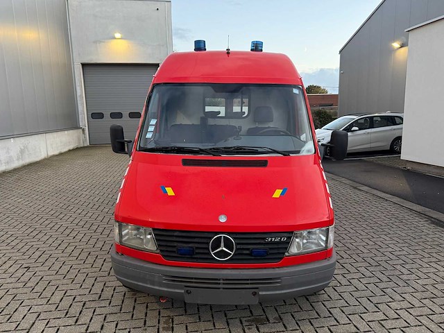 Mercedes - 1998 - 312 d - brandweerwagen - afbeelding 20 van  34