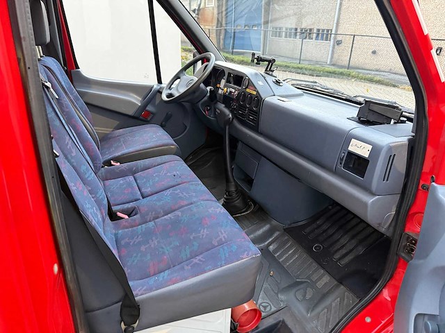 Mercedes - 1998 - 312 d - brandweerwagen - afbeelding 8 van  31