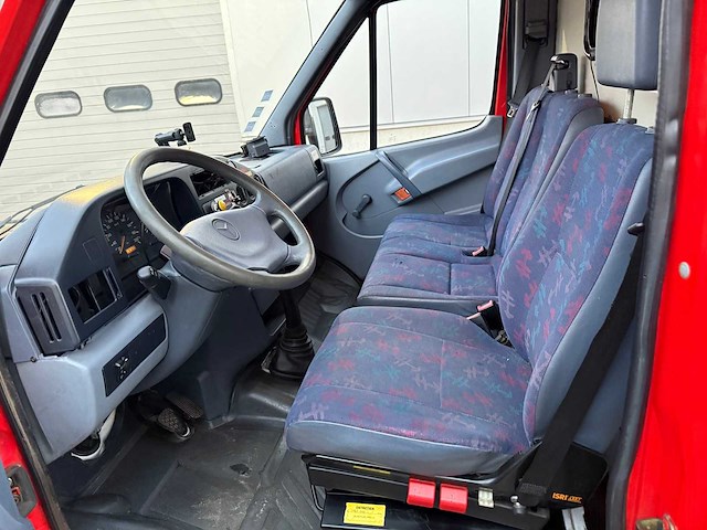Mercedes - 1998 - 312 d - brandweerwagen - afbeelding 11 van  31