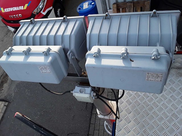 Mercedes - 1999 - e1124f/13,5 - brandweerwagen - afbeelding 4 van  50