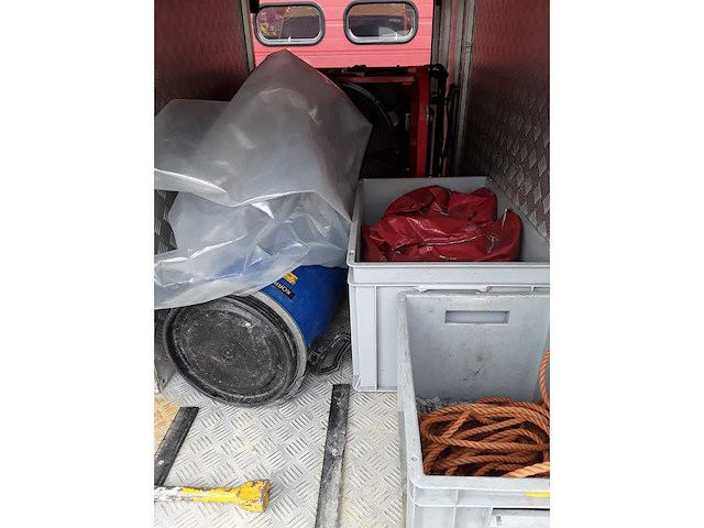 Mercedes - 1999 - e1124f/13,5 - brandweerwagen - afbeelding 44 van  50