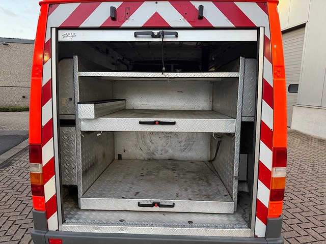 Mercedes - 2000 - 312 d - brandweerwagen - afbeelding 10 van  35