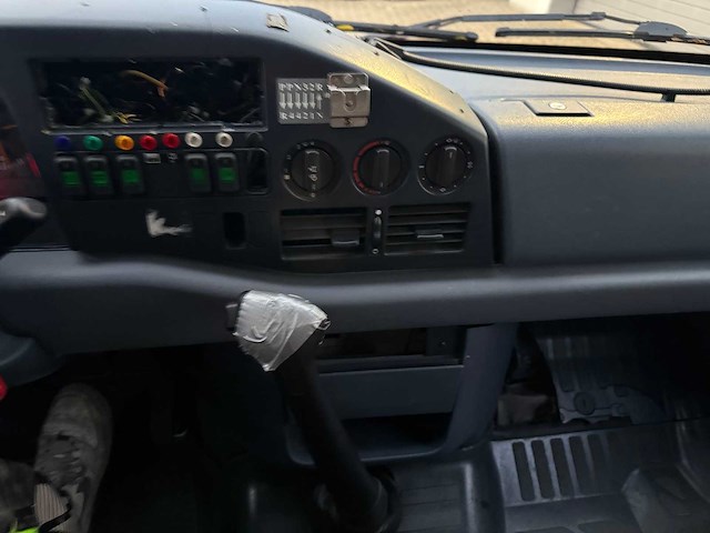 Mercedes - 2000 - 312 d - brandweerwagen - afbeelding 19 van  35