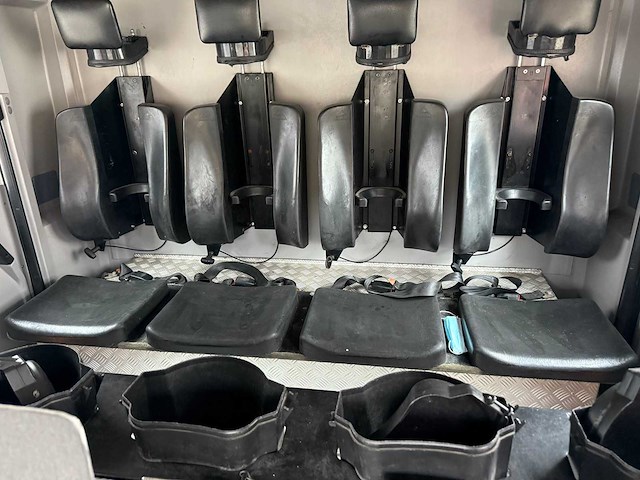 Mercedes - 2000 - atego 1325 f - brandweerwagen - afbeelding 26 van  46