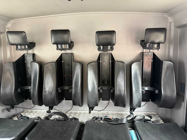 Mercedes - 2000 - atego 1325 f - brandweerwagen - afbeelding 25 van  40