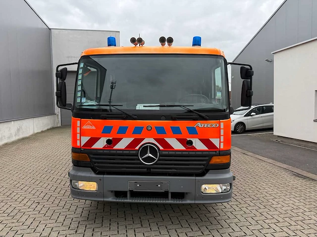 Mercedes - 2000 - atego 1325 f - brandweerwagen - afbeelding 19 van  40