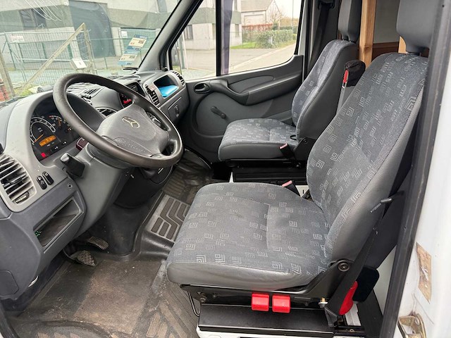 Mercedes - 2001 - sprinter - mobilhome - personenauto - afbeelding 27 van  50