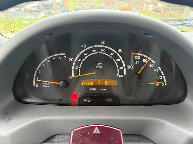Mercedes - 2001 - sprinter - mobilhome - afbeelding 34 van  50