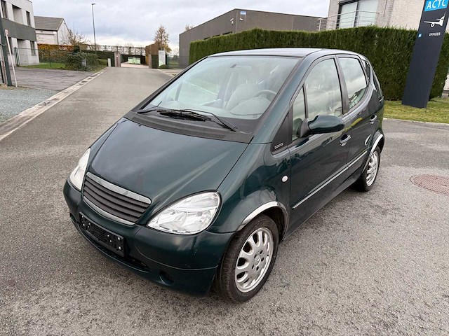 Mercedes - 2002 - a170 - - personenauto - afbeelding 10 van  17