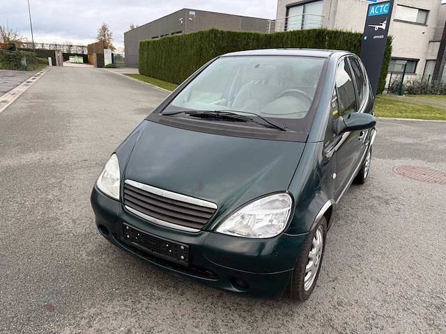 Mercedes - 2002 - a170 - - personenauto - afbeelding 11 van  17