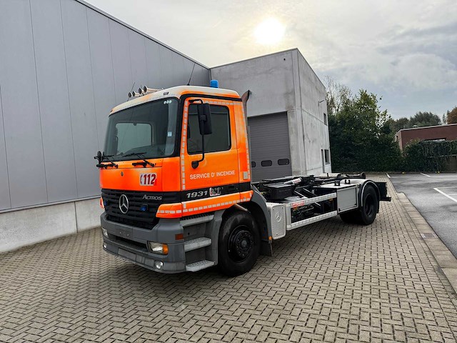 Mercedes - 2003 - axtros 1931 - brandweerwagen - afbeelding 51 van  64