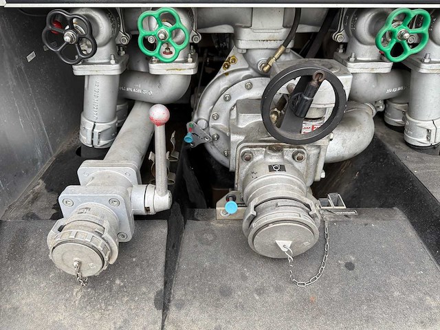 Mercedes - 2004 - atego 1428 f/4x2 - brandweerwagen - afbeelding 18 van  44