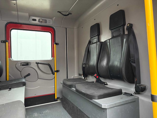 Mercedes - 2004 - atego 1428 f/4x2 - brandweerwagen - afbeelding 17 van  32