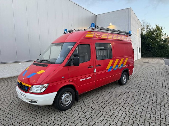 Mercedes - 2005 - 316 cdi - brandweerwagen - afbeelding 1 van  32