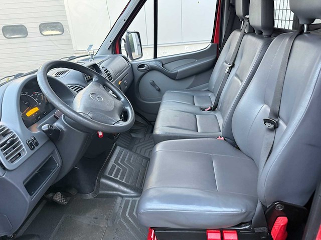 Mercedes - 2005 - 316 cdi - brandweerwagen - afbeelding 15 van  32