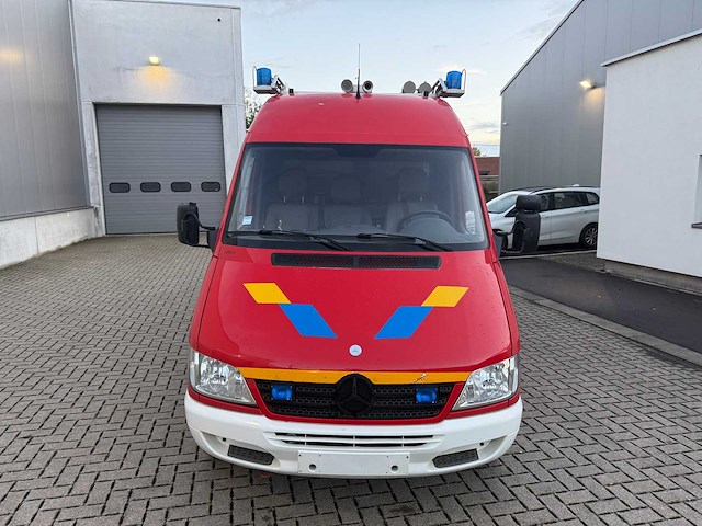 Mercedes - 2005 - 316 cdi - brandweerwagen - afbeelding 28 van  32