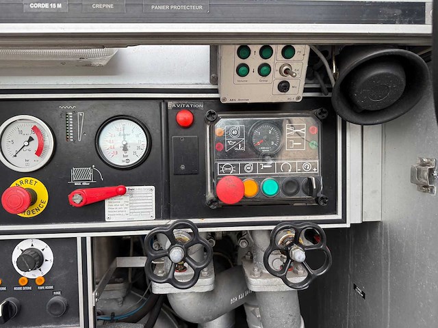 Mercedes - 2005 - atego 1428 f/ 4x2 - brandweerwagen - afbeelding 13 van  45