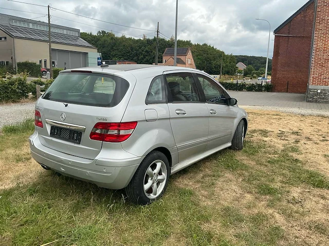 Mercedes - 2005 - b200turbo - hatchback - personenauto - afbeelding 2 van  30