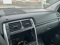 Mercedes - 2005 - b200turbo - hatchback - personenauto - afbeelding 14 van  30